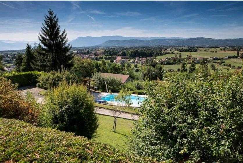 La Villa Jo Le Grand-Lemps Exteriör bild